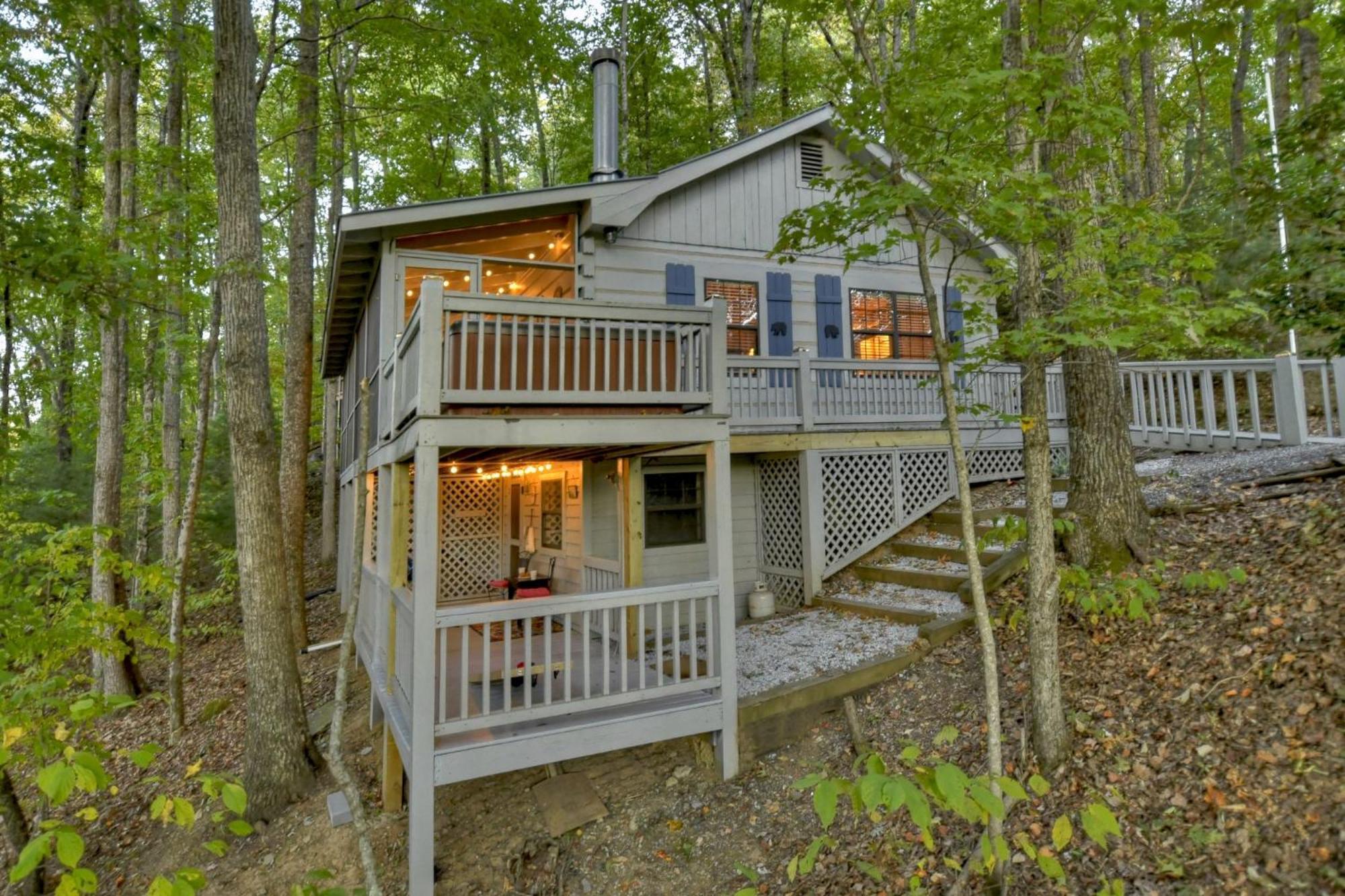Hygge Haus Rustic Charm Cozy Beds And A Serene Location Ellijay Exteriör bild