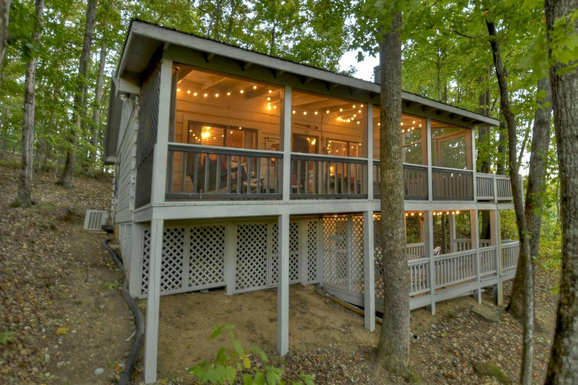 Hygge Haus Rustic Charm Cozy Beds And A Serene Location Ellijay Exteriör bild